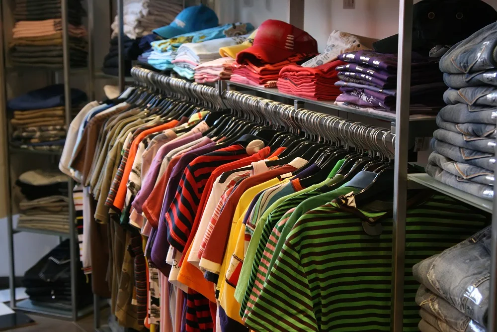https://www.comprarroupasatacado.com.br/blog/wp-content/uploads/2018/08/A-importancia-da-gestao-de-estoque-na-sua-loja-de-roupas.webp