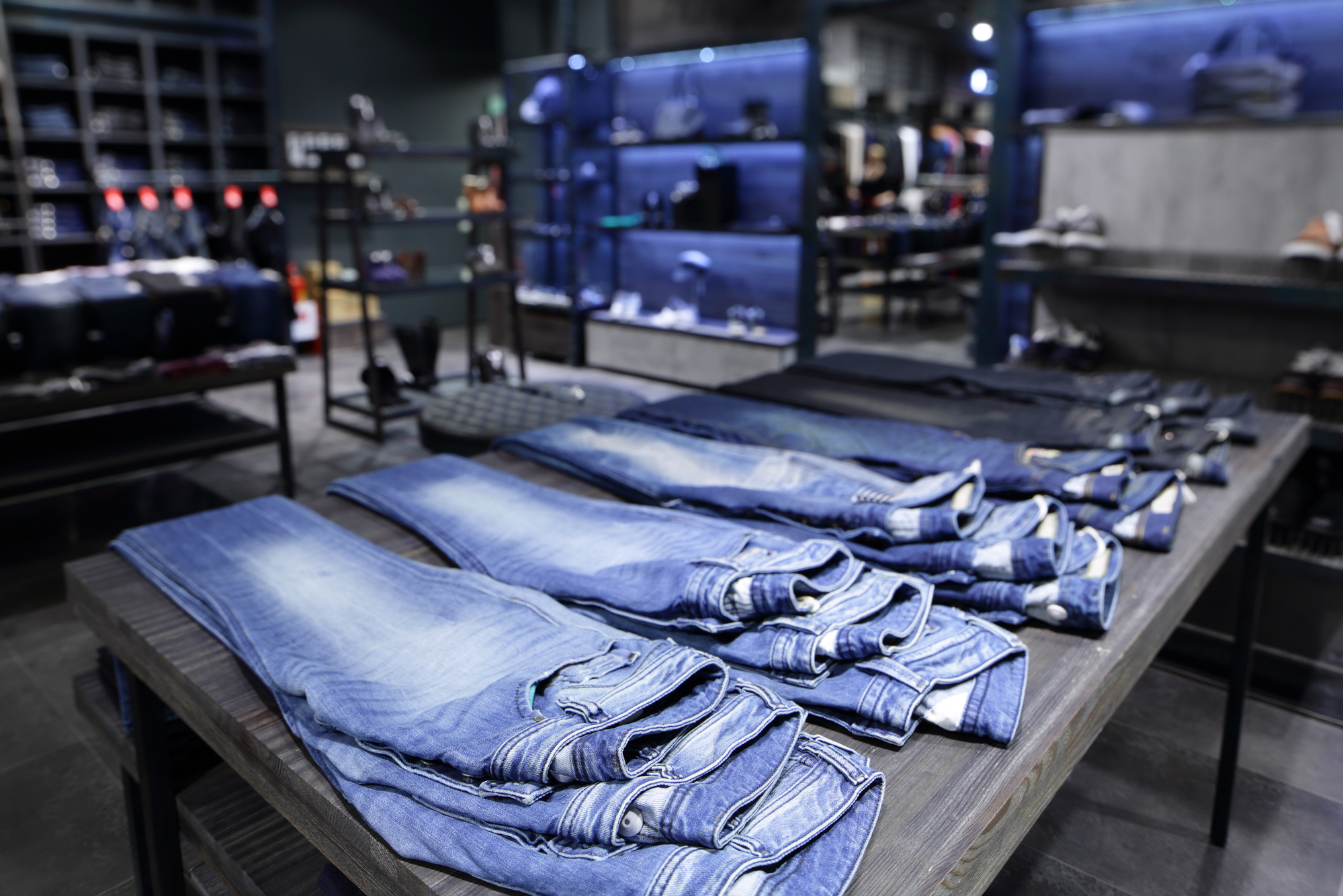 lojas de roupas jeans por atacado